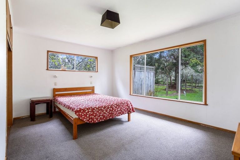 Photo of property in 276 Boord Crescent, Kumeu, 0891