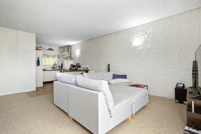 Photo of property in 1/29 Truscott Avenue, Johnsonville, Wellington, 6037