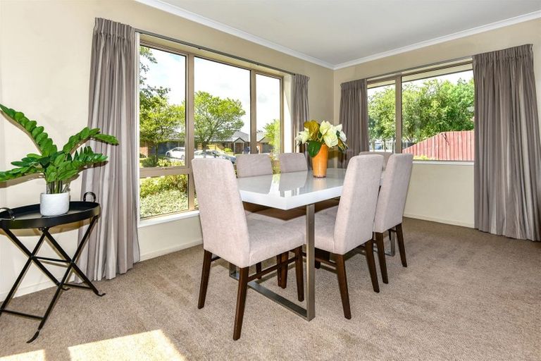 Photo of property in 10 Juliet Place, Rolleston, 7614