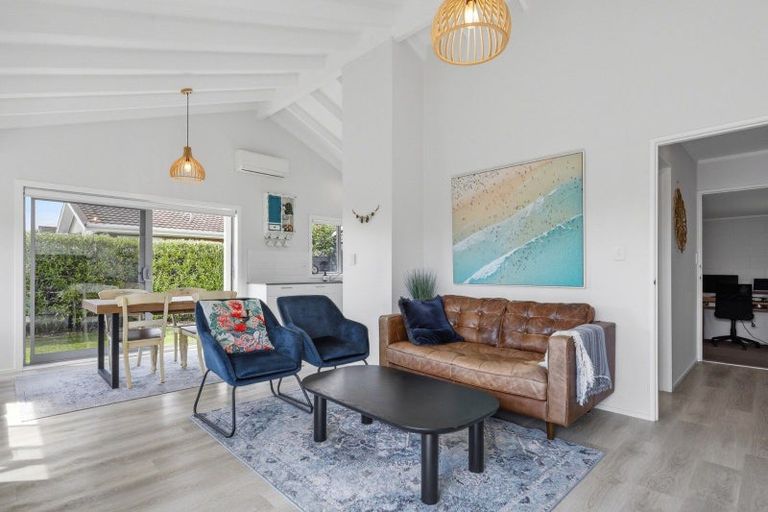 Photo of property in 3a Compton Place, Mount Maunganui, 3116