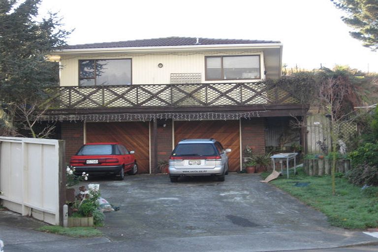 Photo of property in 16 Nugget Grove, Raumati Beach, Paraparaumu, 5032