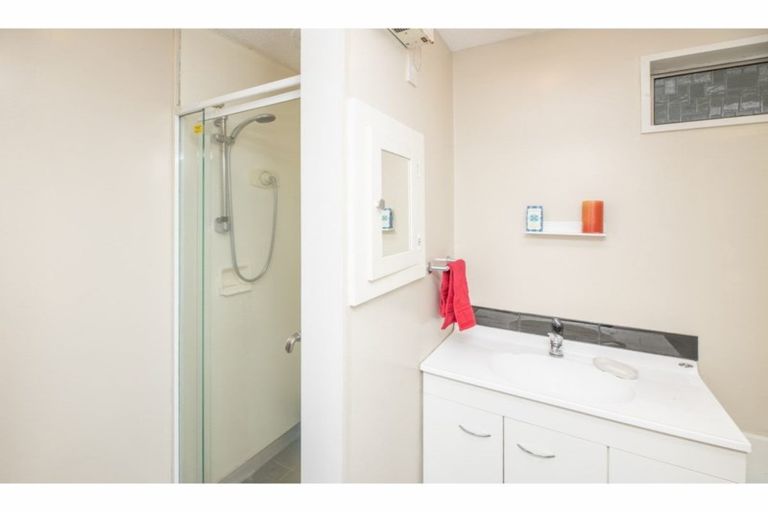 Photo of property in 1/41 Oldwood Street, Bishopdale, Christchurch, 8053