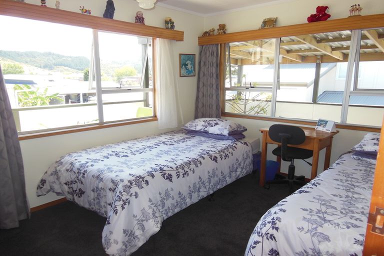Photo of property in 4 Te Kapua Street, Oakura, Hikurangi, 0184