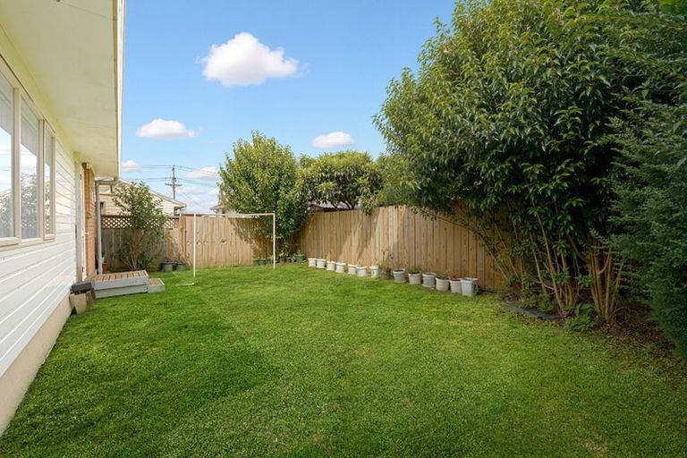 Photo of property in 25 Pomaria Road, Henderson, Auckland, 0610