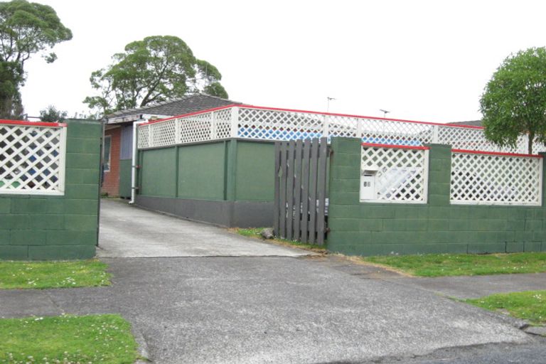 Photo of property in 17 Watchfield Close, Mangere, Auckland, 2022