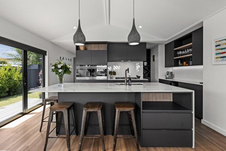 Photo of property in 5 Rich Rise, Havelock North, 4130