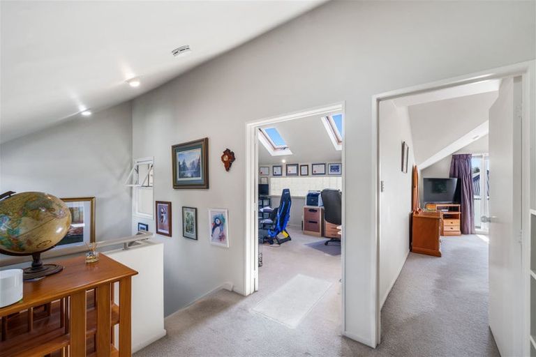 Photo of property in 2/239 Maidstone Road, Avonhead, Christchurch, 8042