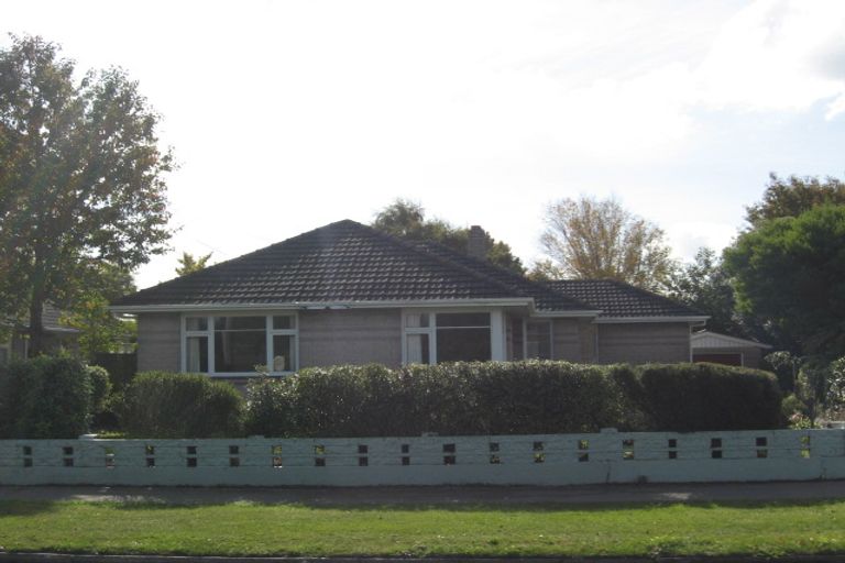 Photo of property in 140 Maidstone Road, Ilam, Christchurch, 8041