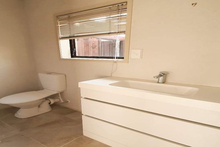 Photo of property in 146 Oaktree Avenue, Browns Bay, Auckland, 0630