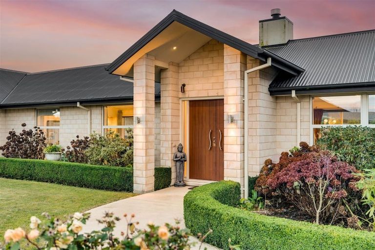 Photo of property in 23 Rossington Drive, West Melton, 7618