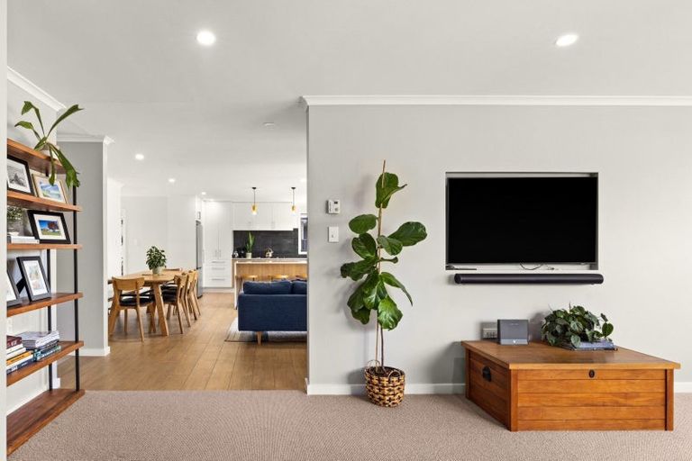 Photo of property in 114 Freyberg Avenue, Tamatea, Napier, 4112