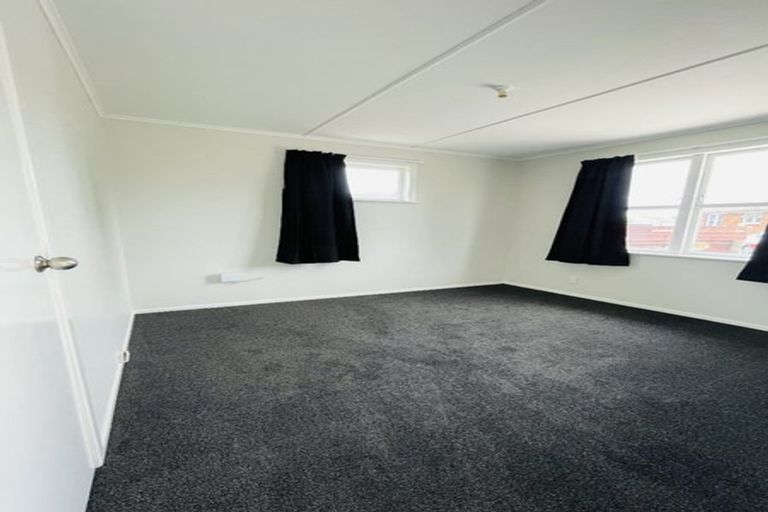 Photo of property in 1/26 Caravelle Close, Mangere, Auckland, 2022