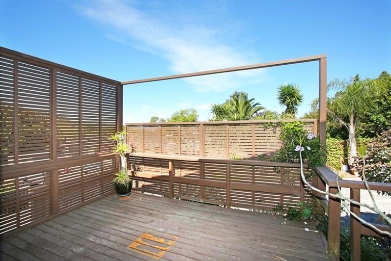 Photo of property in 5 Redmount Place, Red Hill, Papakura, 2110