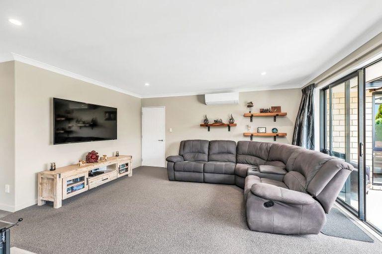 Photo of property in 13 Cressy Place, Darfield, 7510