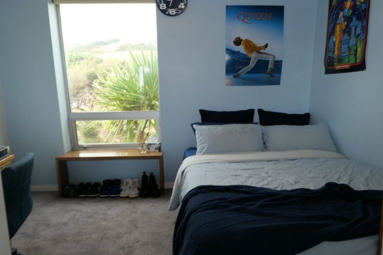 Photo of property in 4 Pa Road, Pukerua Bay, 5026