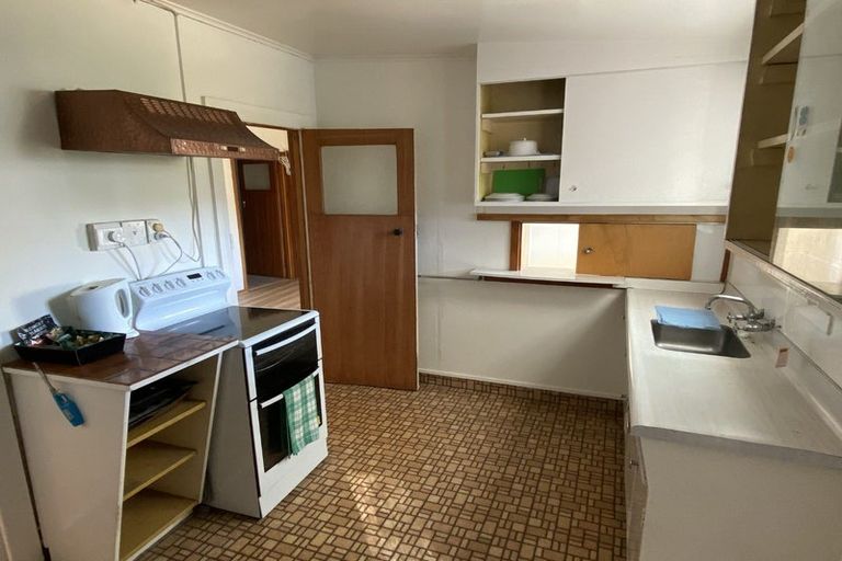 Photo of property in 1 Greenacres Street, Macandrew Bay, Dunedin, 9014