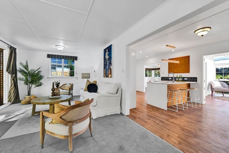 Photo of property in 27 Saxton Road, Upper Vogeltown, New Plymouth, 4310