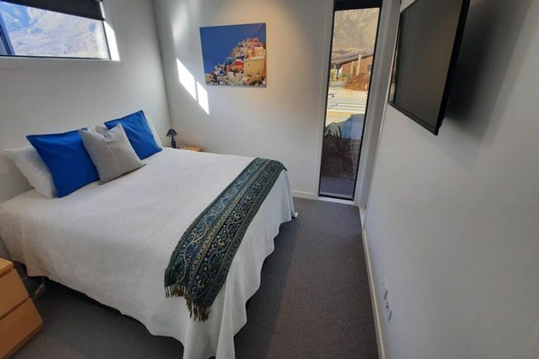 Photo of property in 84 Howden Drive, Jacks Point, 9371