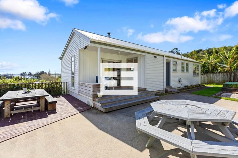 Photo of property in 41 Dingadee Street, Welcome Bay, Tauranga, 3112