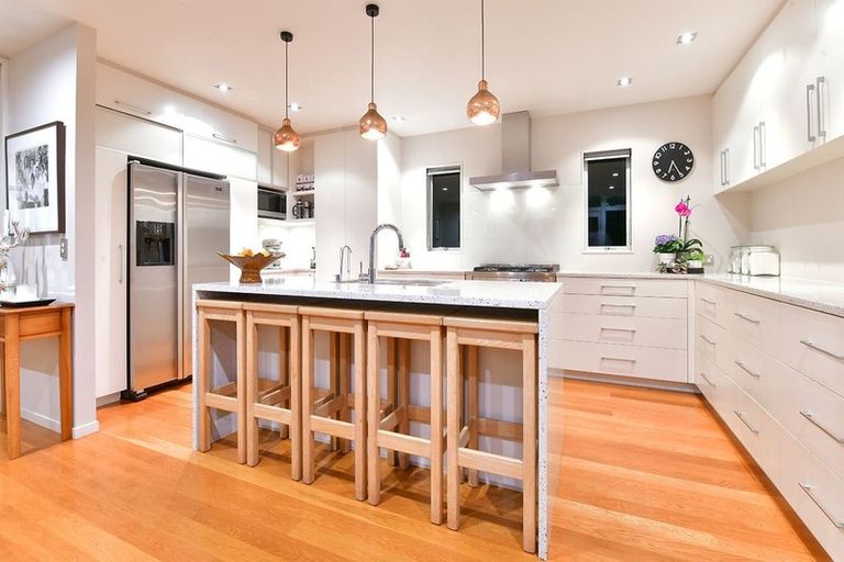 Photo of property in 58 The Circle, Manly, Whangaparaoa, 0930