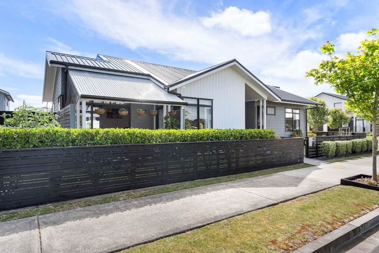 Photo of property in 2 Pinto Road, Pukekohe, 2120