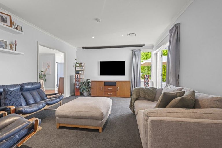Photo of property in 1 Sinclair Avenue, Highbury, Palmerston North, 4412