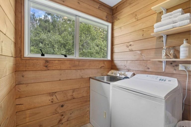 Photo of property in 124 Western Hills Drive, Kensington, Whangarei, 0112
