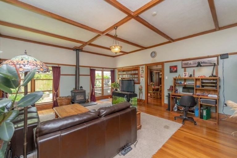 Photo of property in 25 Jordan Terrace, Lansdowne, Masterton, 5810