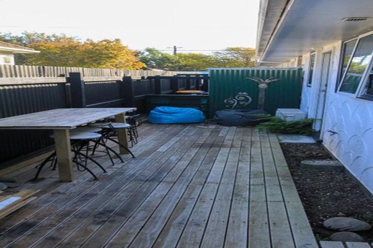 Photo of property in 2/43 Leighton Avenue, Waiwhetu, Lower Hutt, 5010