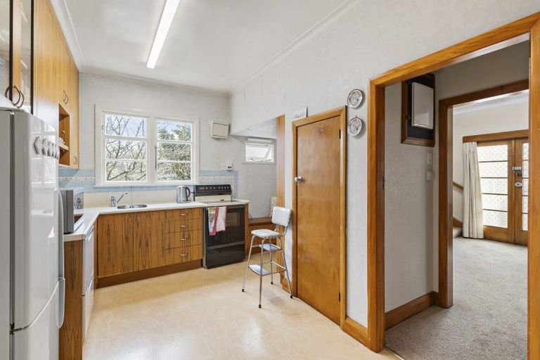 Photo of property in 212 Victoria Avenue, Hokowhitu, Palmerston North, 4410