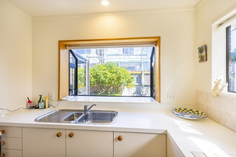 Photo of property in 1/56 Seaview Road, Paraparaumu Beach, Paraparaumu, 5032