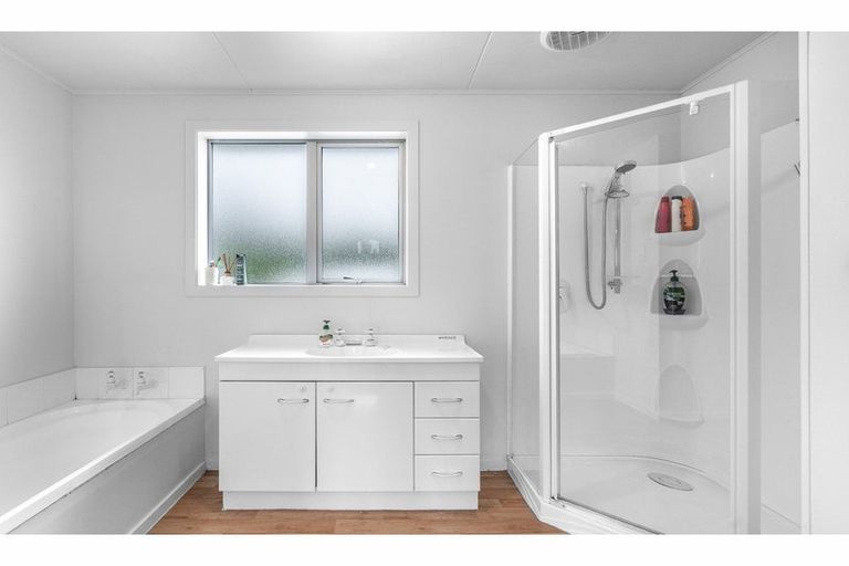 Photo of property in 35 Simon Road, Myross Bush, Invercargill, 9872