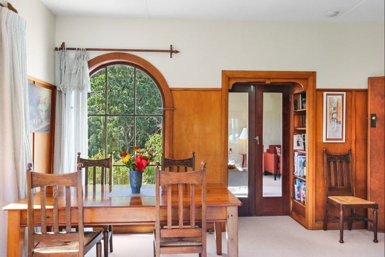 Photo of property in 83 Queenwood Road, Levin, 5510