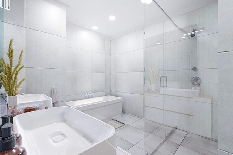 Photo of property in 4 Kirkbride Road, Mangere Bridge, Auckland, 2022