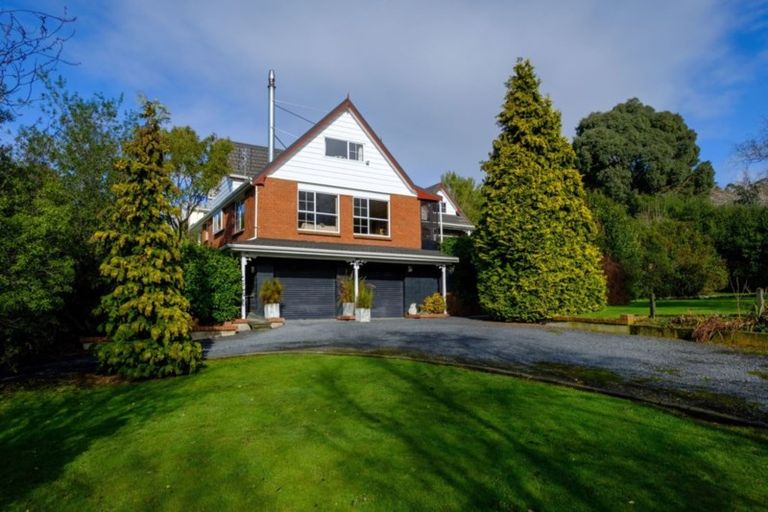 Photo of property in 2 Ettrick Street, Glenross, Dunedin, 9011