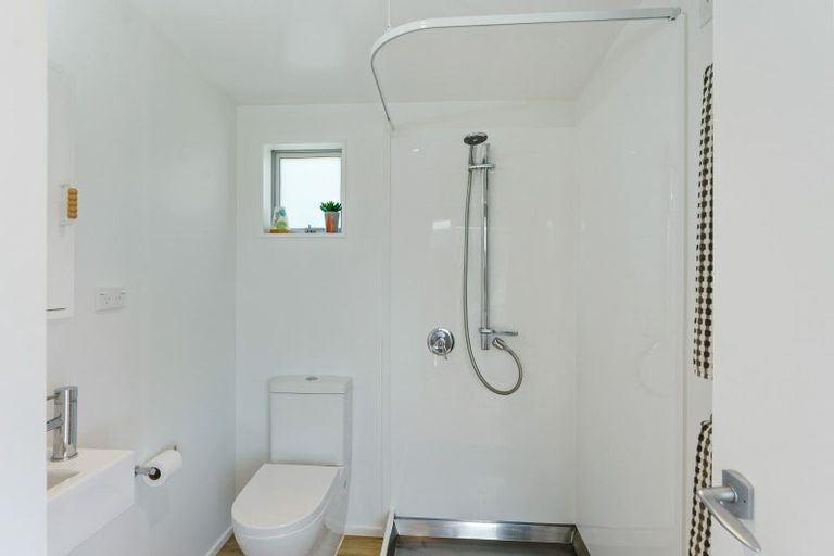 Photo of property in 33a Hicks Crescent, Waikanae Beach, Waikanae, 5036