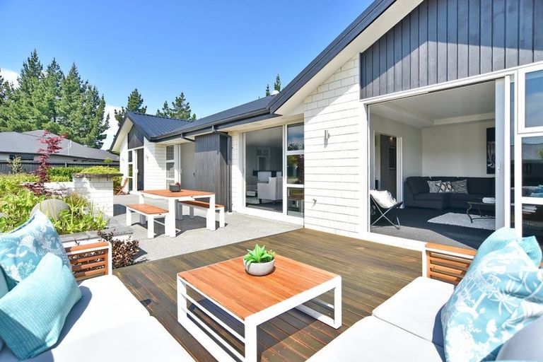 Photo of property in 53 Dunlops Crescent, Bottle Lake, Christchurch, 8083