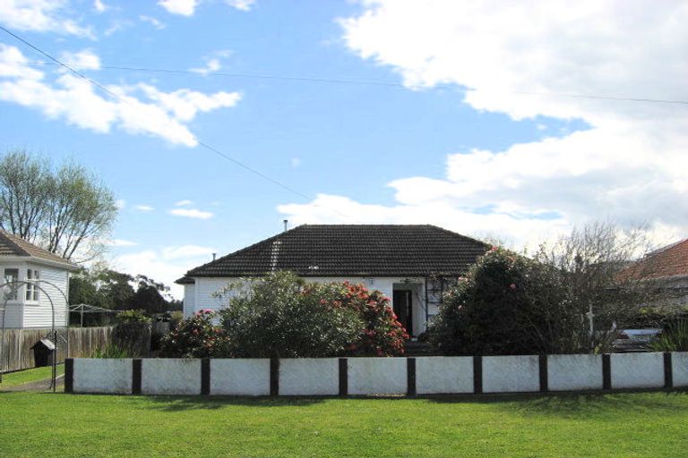 Photo of property in 12 Brooking Street, Tawhero, Whanganui, 4501