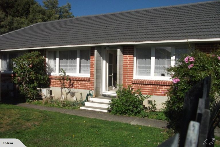 Photo of property in 1/530 Fergusson Drive, Trentham, Upper Hutt, 5018