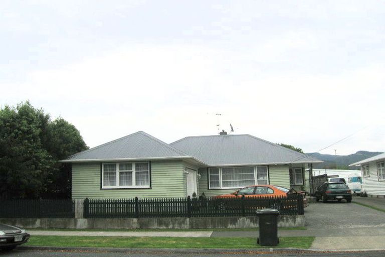 Photo of property in 49 Clyma Street, Elderslea, Upper Hutt, 5018