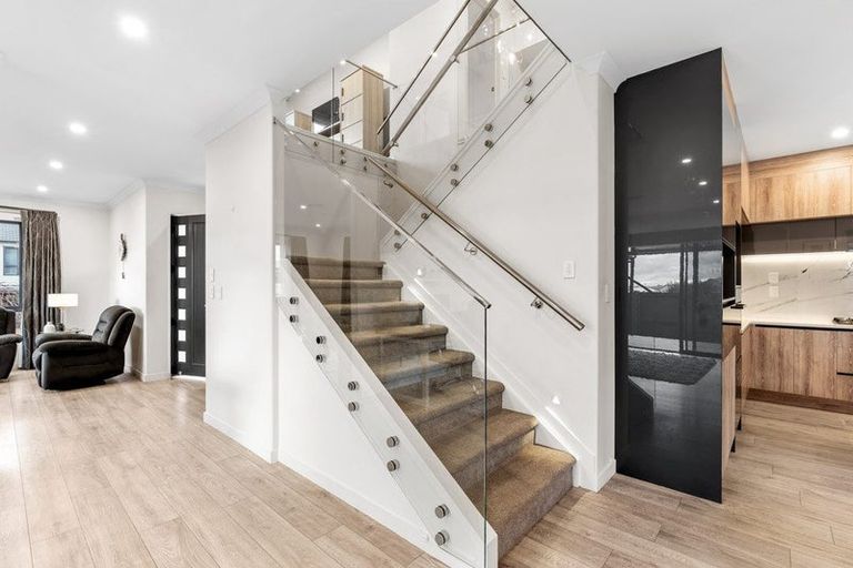 Photo of property in 25 Lime Hill Rise, Flat Bush, Auckland, 2019