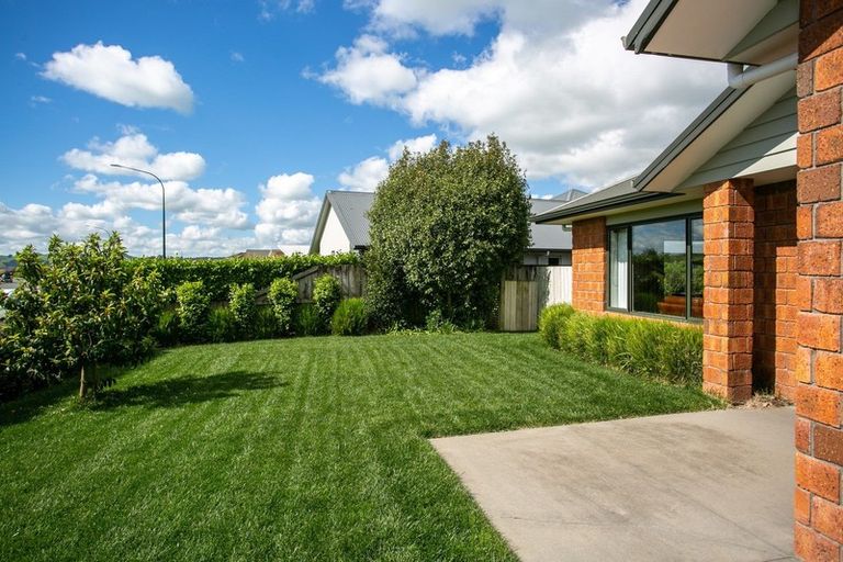 Photo of property in 17 Lilac Close, Cambridge, 3434