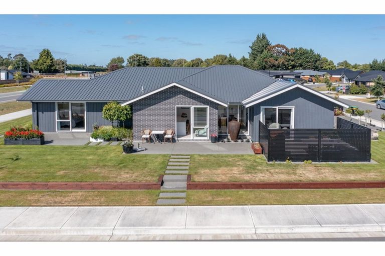 Photo of property in 1 Tara Crescent, Woodend, 7610