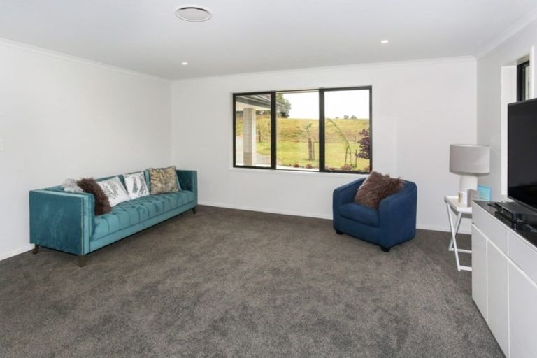 Photo of property in 199 Glenbrook Waiuku Road, Glenbrook, 2681
