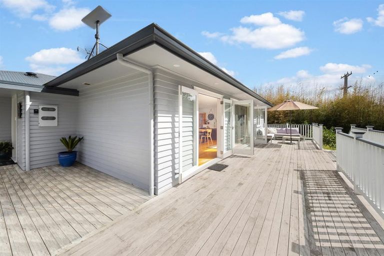 Photo of property in 603 Peak Road, Helensville, 0875