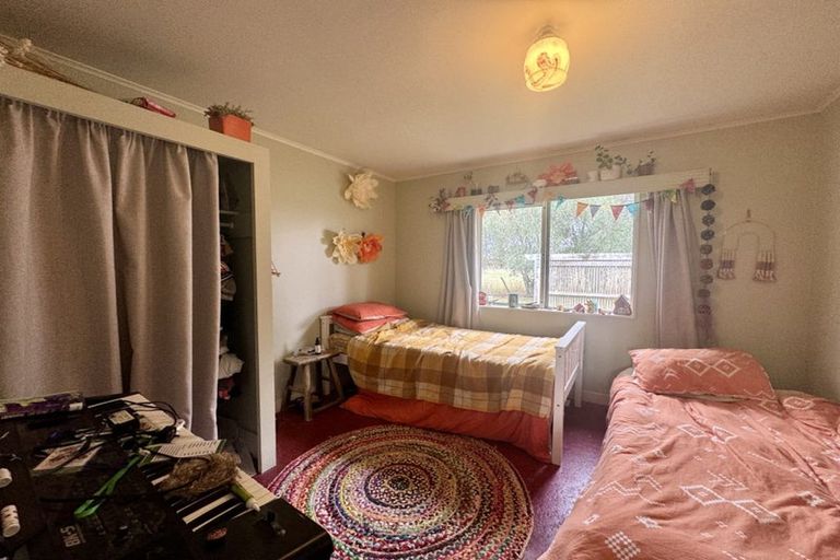 Photo of property in Vynfields, 22 Omarere Road, Martinborough, 5711