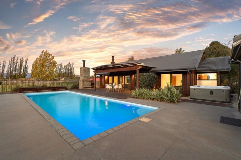 Photo of property in 34 Atkins Road, Luggate, Wanaka, 9382