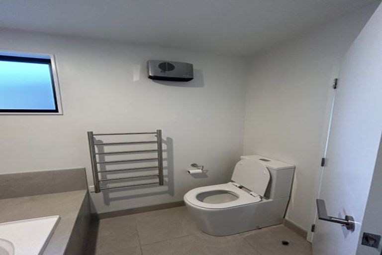 Photo of property in 62 Kirimoko Crescent, Wanaka, 9305