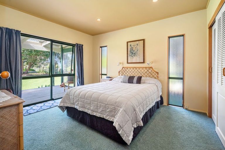 Photo of property in 238 Tauraroa Road, Maungakaramea, Whangarei, 0178