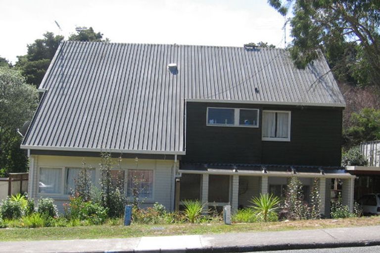 Photo of property in 2/91a Roseberry Avenue, Birkenhead, Auckland, 0626